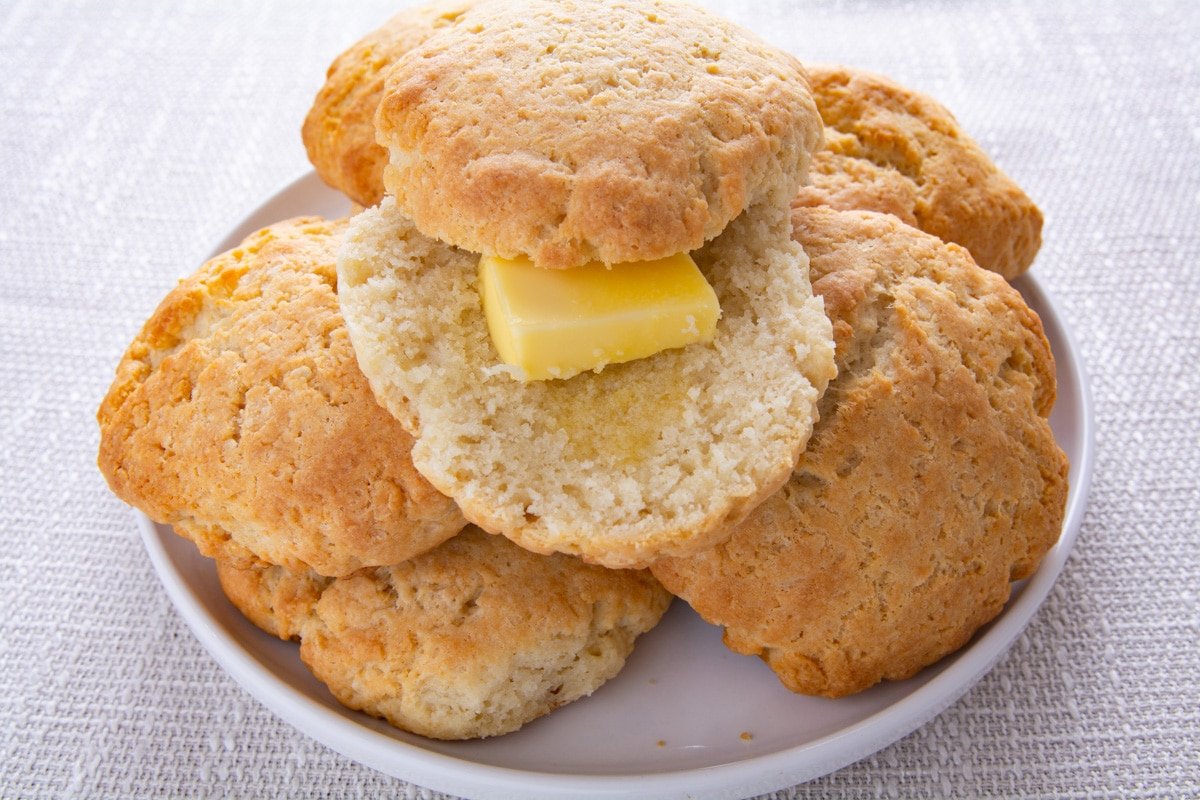 Buttered biscuits on a plate