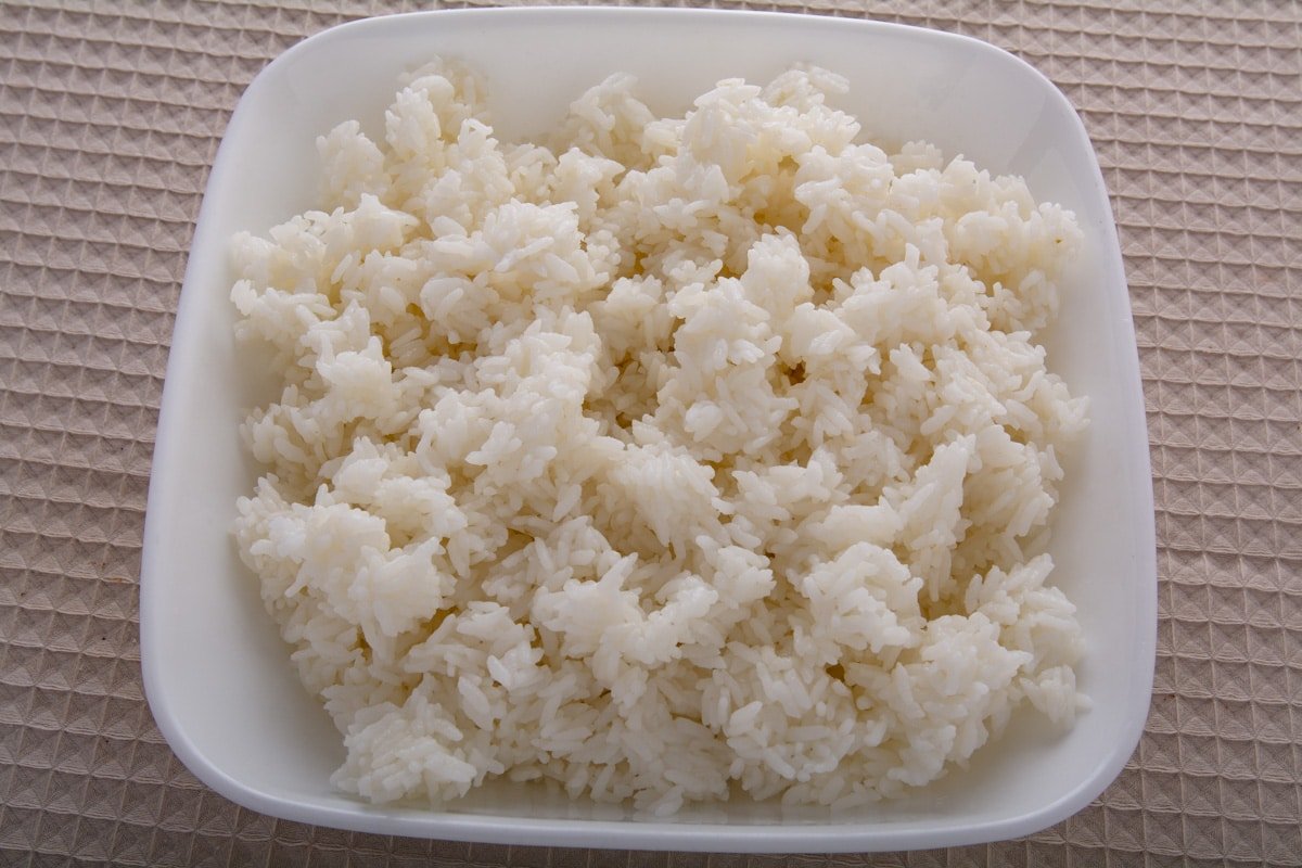 Cooked rice in a bowl