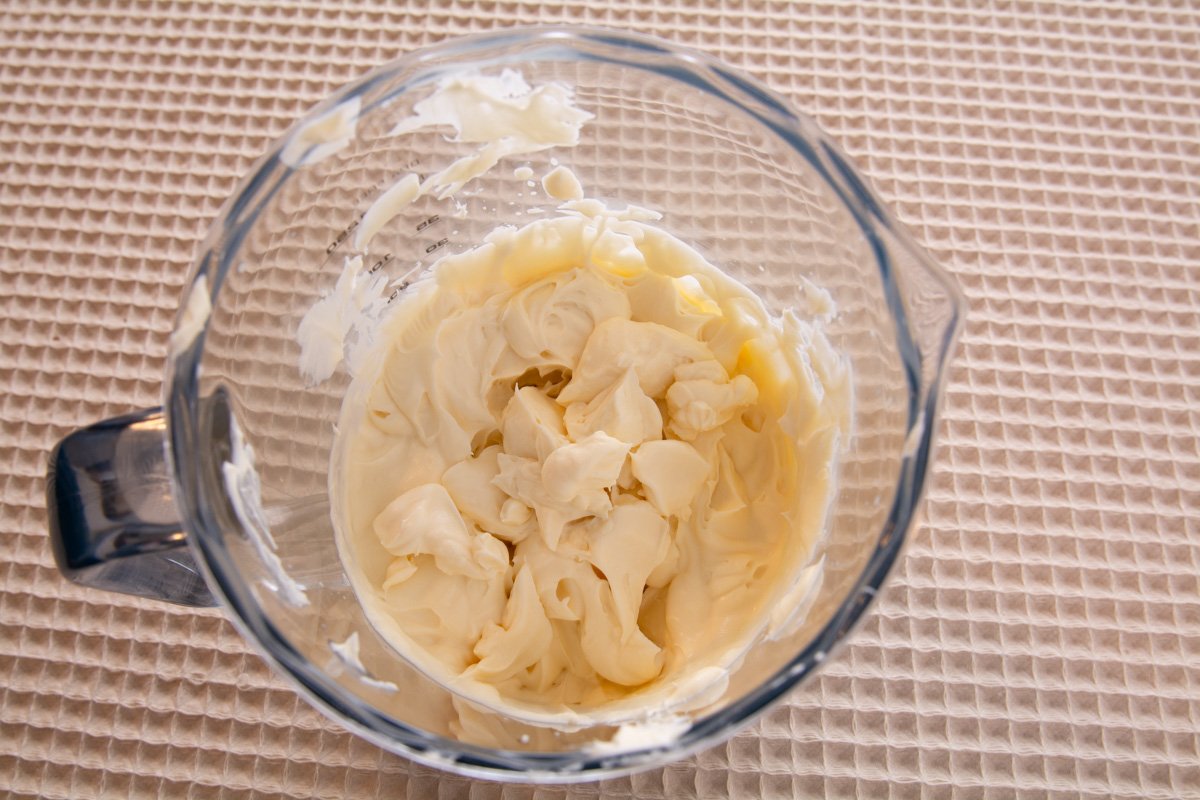 The marscapone cream in a jar.